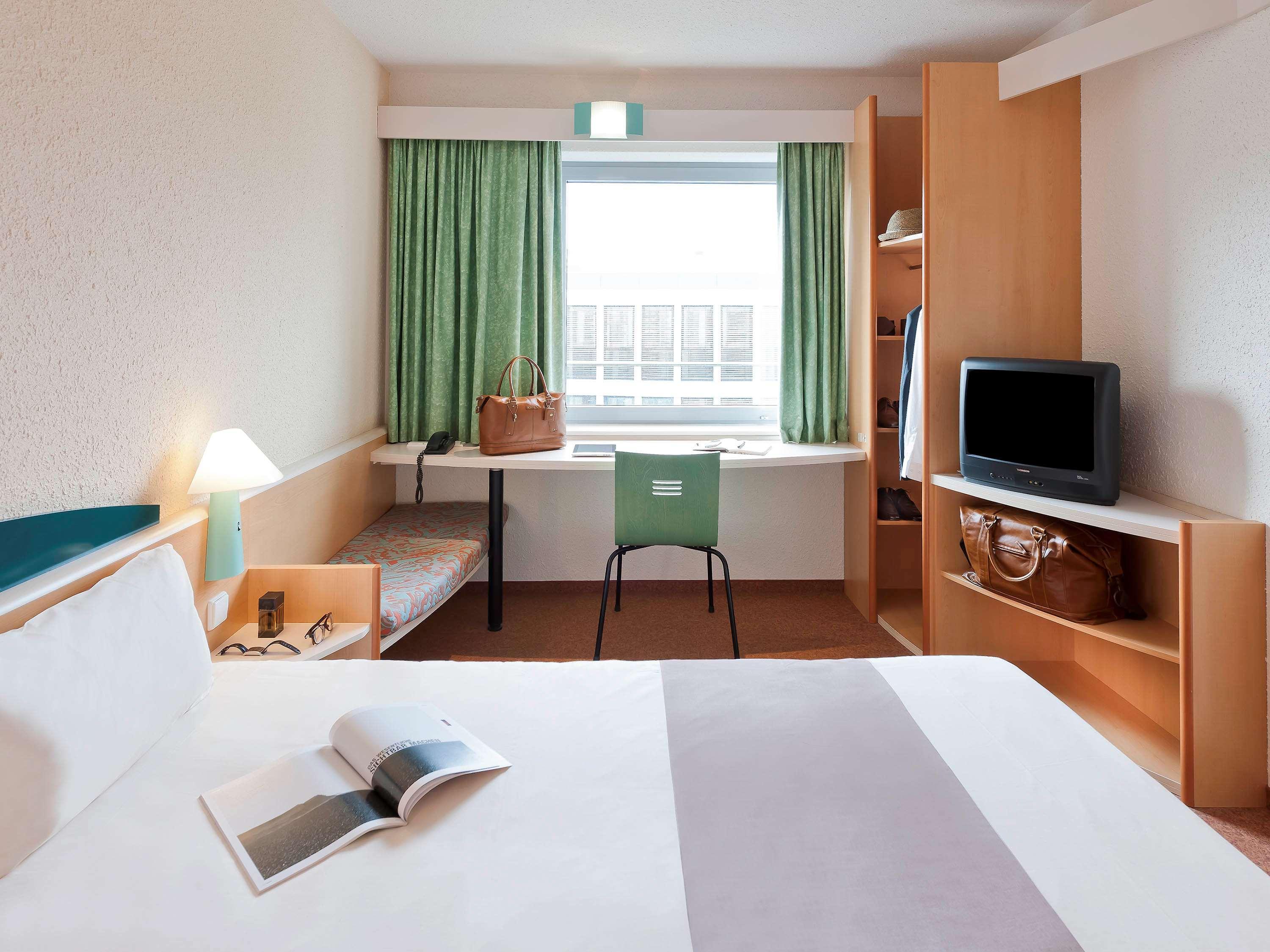 Ibis Madrid Tresaguas Hotel